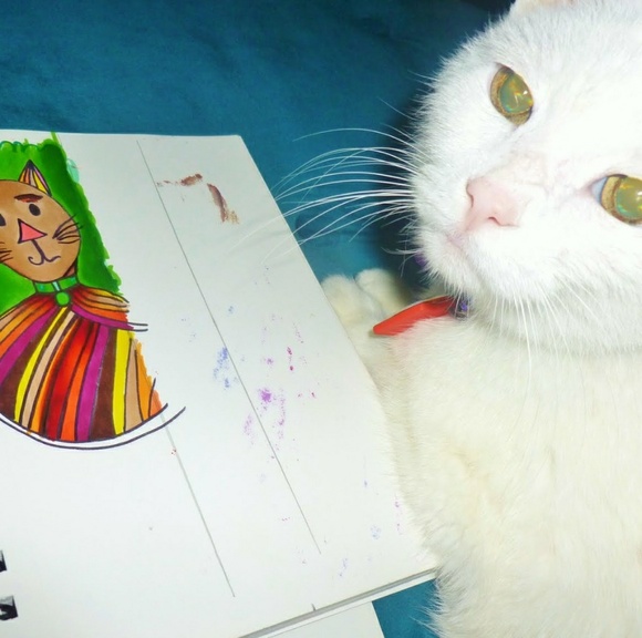 Hi, I'm Rayna. 💙 🌈 - Picture 2 of 3